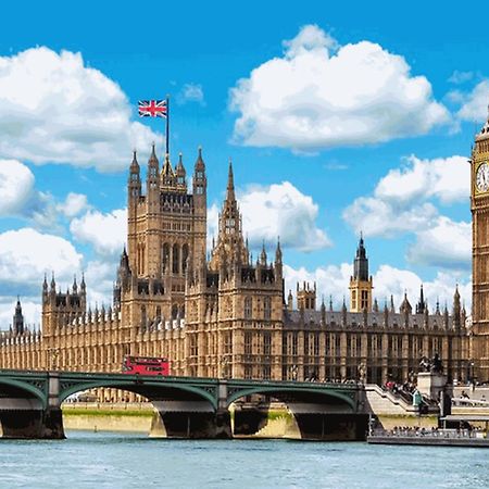 Staylondon - Sleeps 6 With Free Parking - Tourist, Concerts & Matches Экстерьер фото